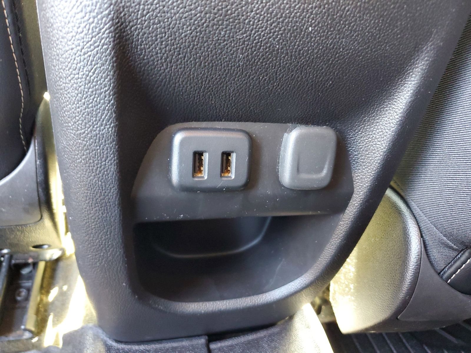 Used 2017 Black GMC Denali image 12
