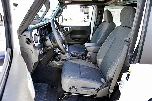New 2026 Bright White Clear-Coat Exterior Paint Jeep Sport image 18