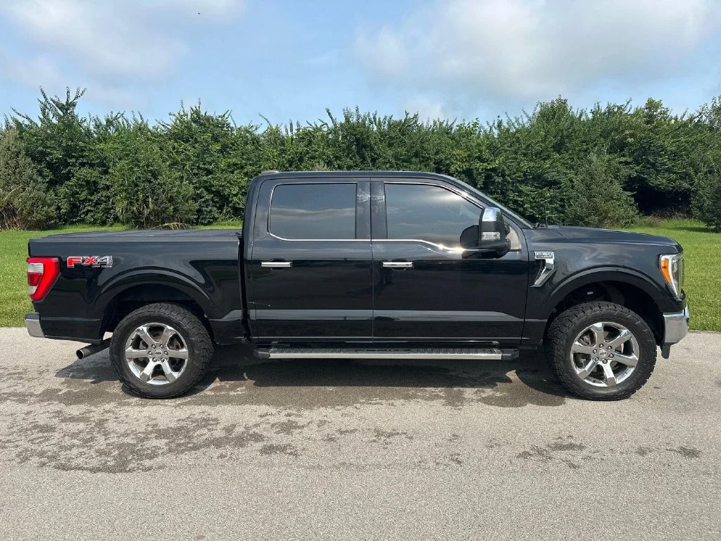 Used 2022 Black Ford Lariat image 12