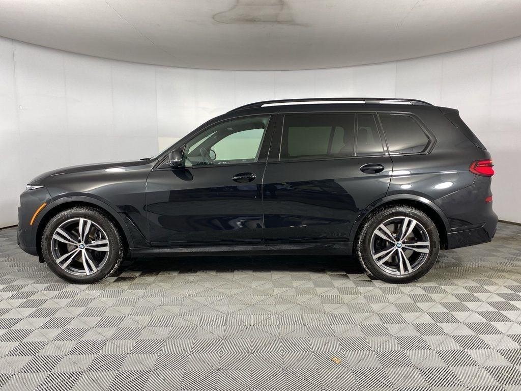 2025 BMW X7 M60i - Photo 8