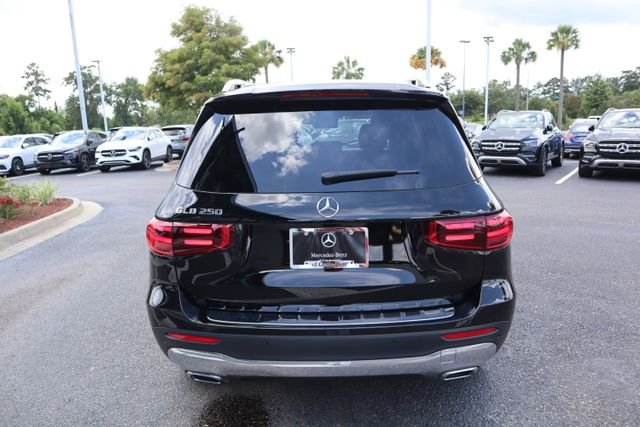 Certified Used 2024 Night Black Mercedes-Benz GLB 250 image 4