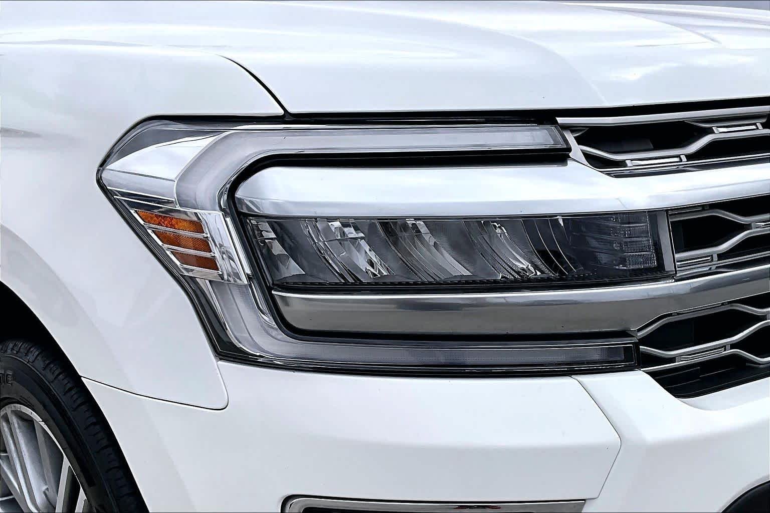 Used 2023 Star White Metallic Tri-Coat Ford Platinum image 51