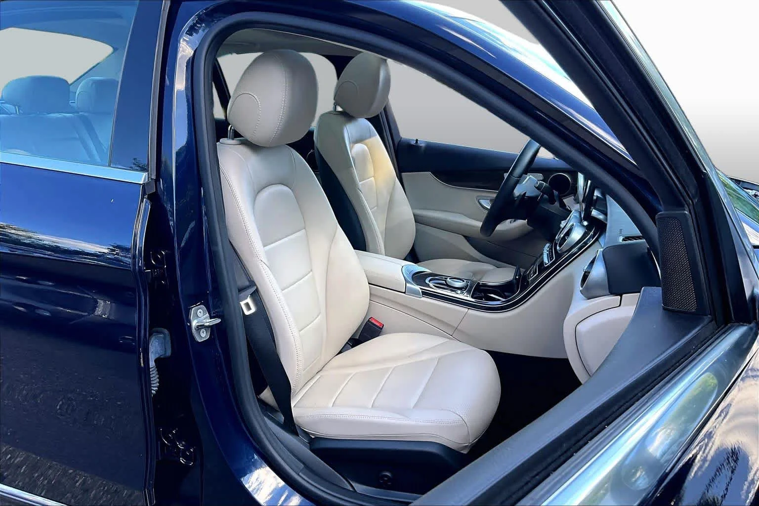 Used 2019 Lunar Blue Metallic Mercedes-Benz C 300 image 8