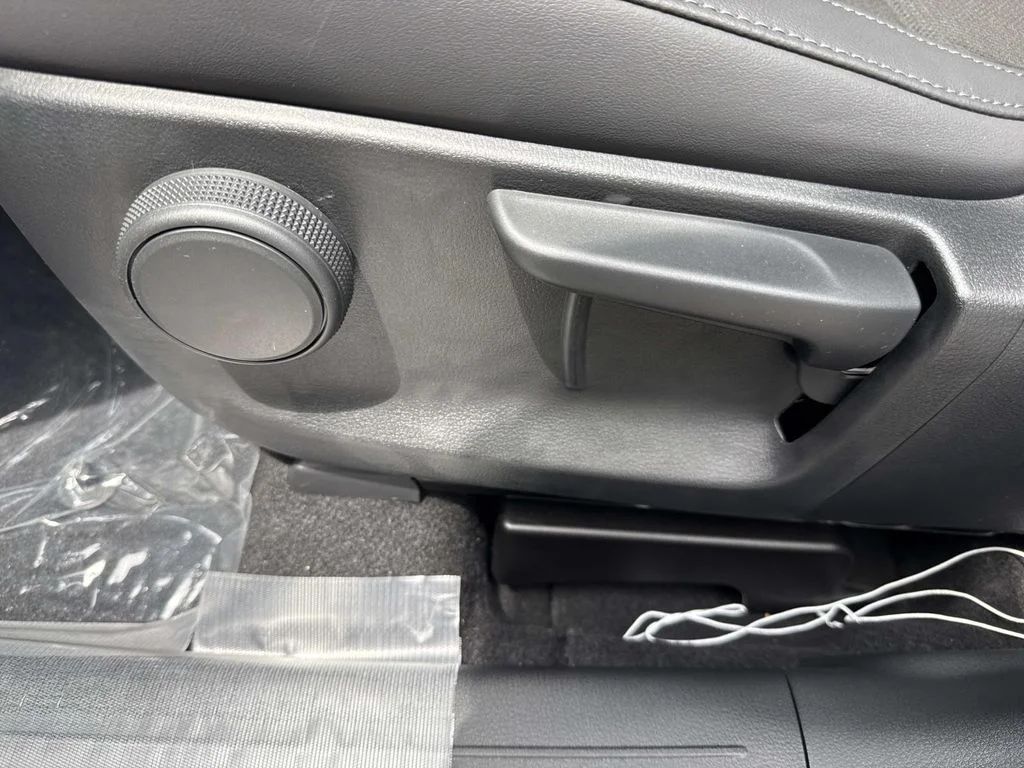 New 2026 Machine Gray Metallic Mazda 2.5 S Select AWD image 28
