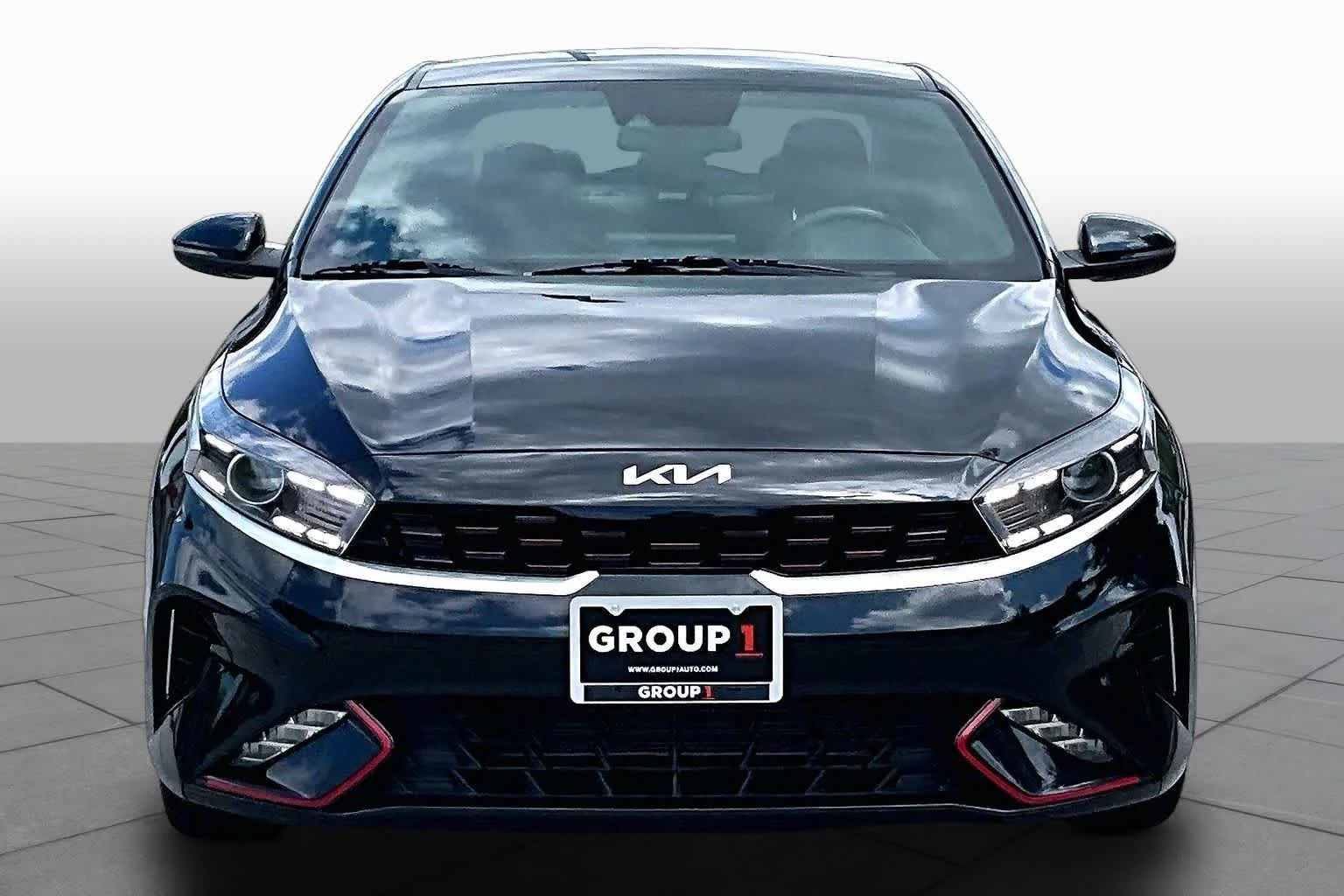 Used 2023 Aurora Black Kia GT-Line image 4