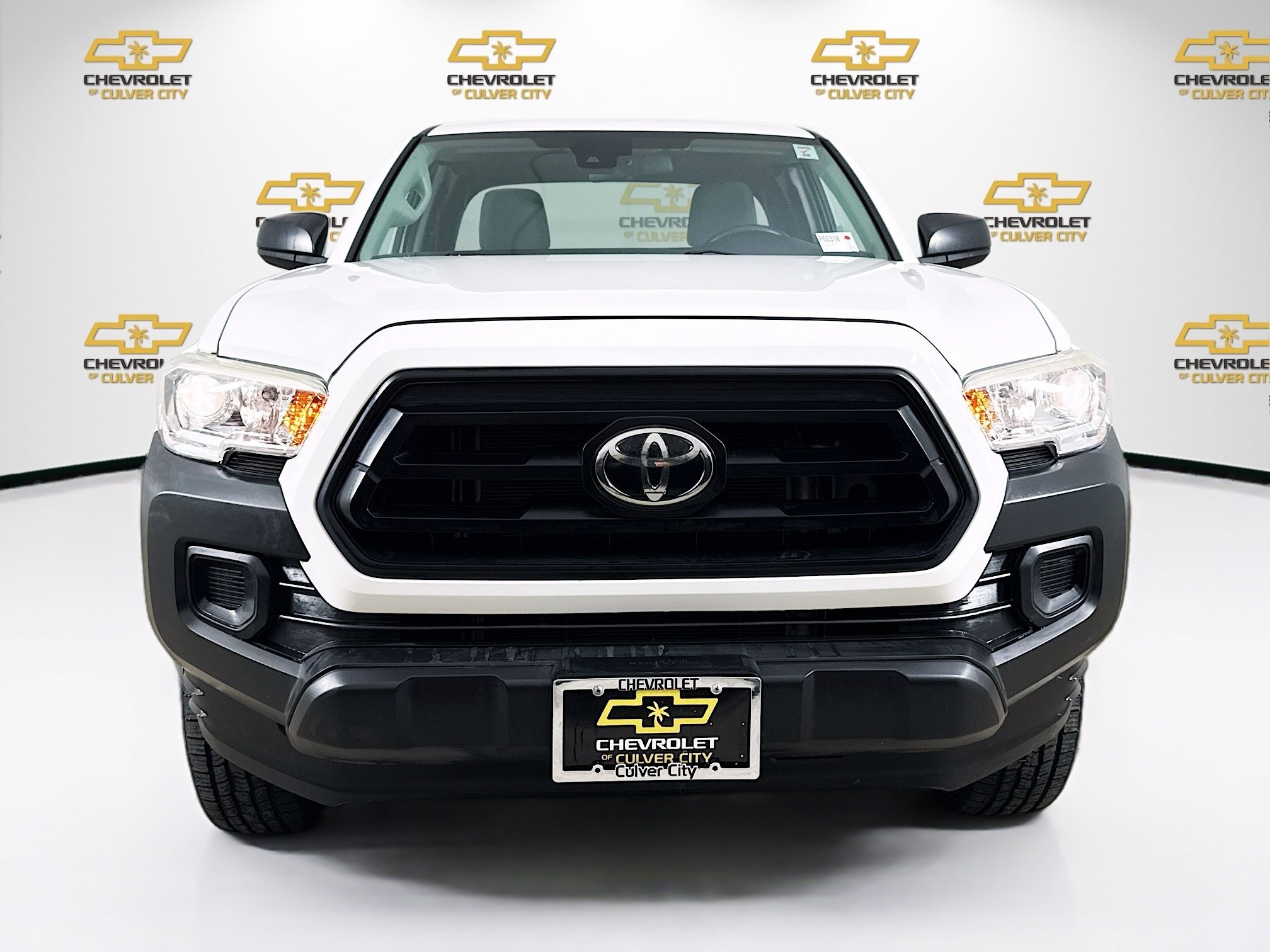 Used 2021  Toyota SR image 2