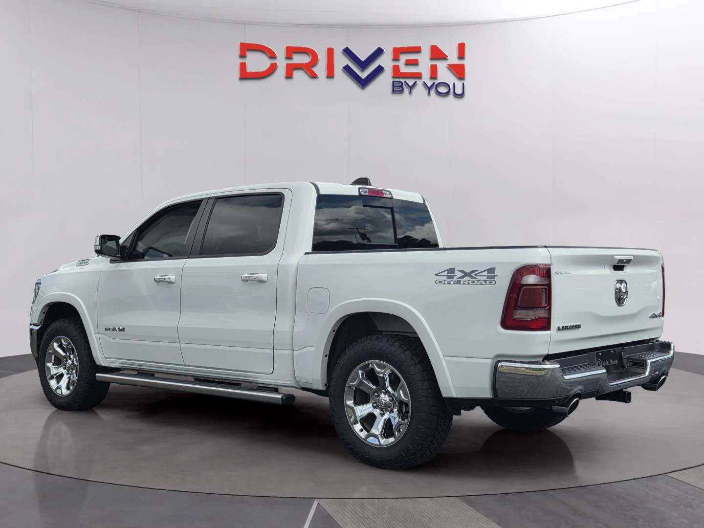 Used 2022 Bright White Clearcoat Ram Laramie image 3