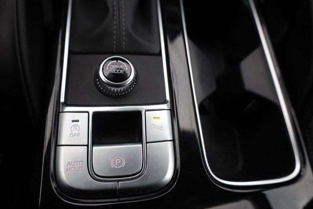 Used 2025 Silver Kia LX image 30