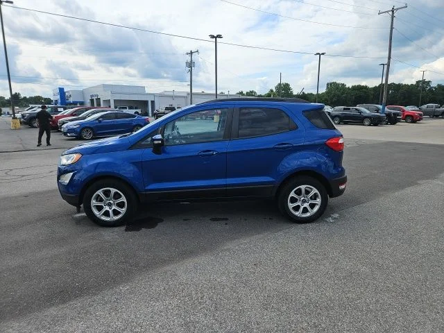 Used 2020 Blue Ford SE image 8