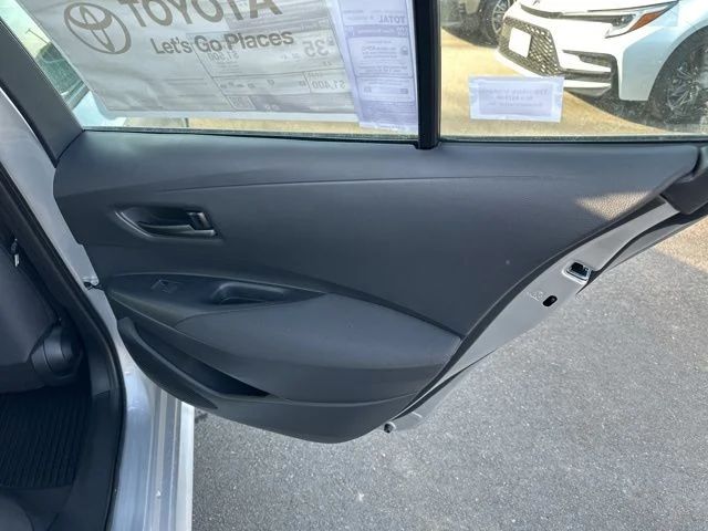 2026 Toyota Corolla LE - Photo 12