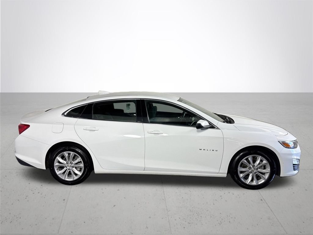 Used 2023 Summit White Chevrolet LT image 5