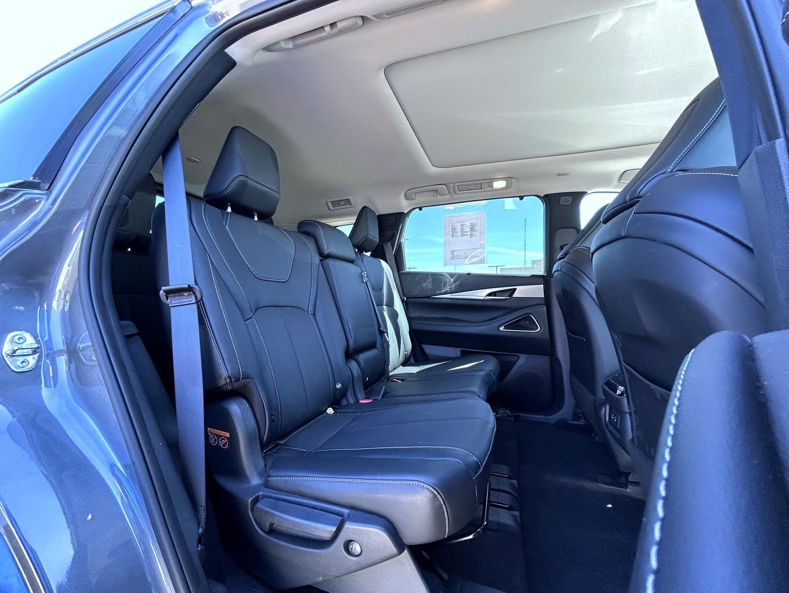 Used 2026 Gray INFINITI LUXE image 18