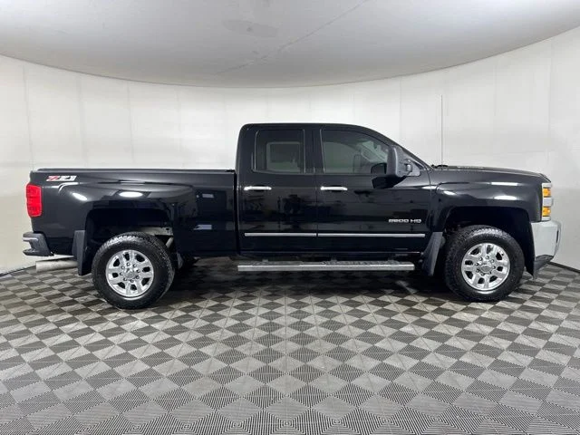 Used 2015 Black Chevrolet LTZ image 2