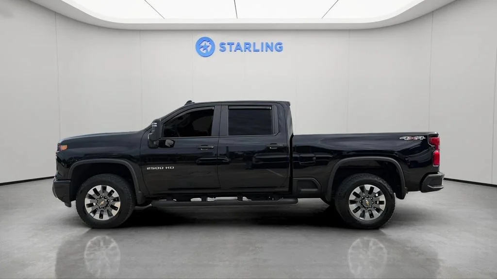 Used 2025 Black Chevrolet Custom image 3