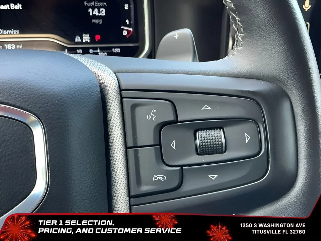 Used 2023 Onyx Black GMC Denali image 32