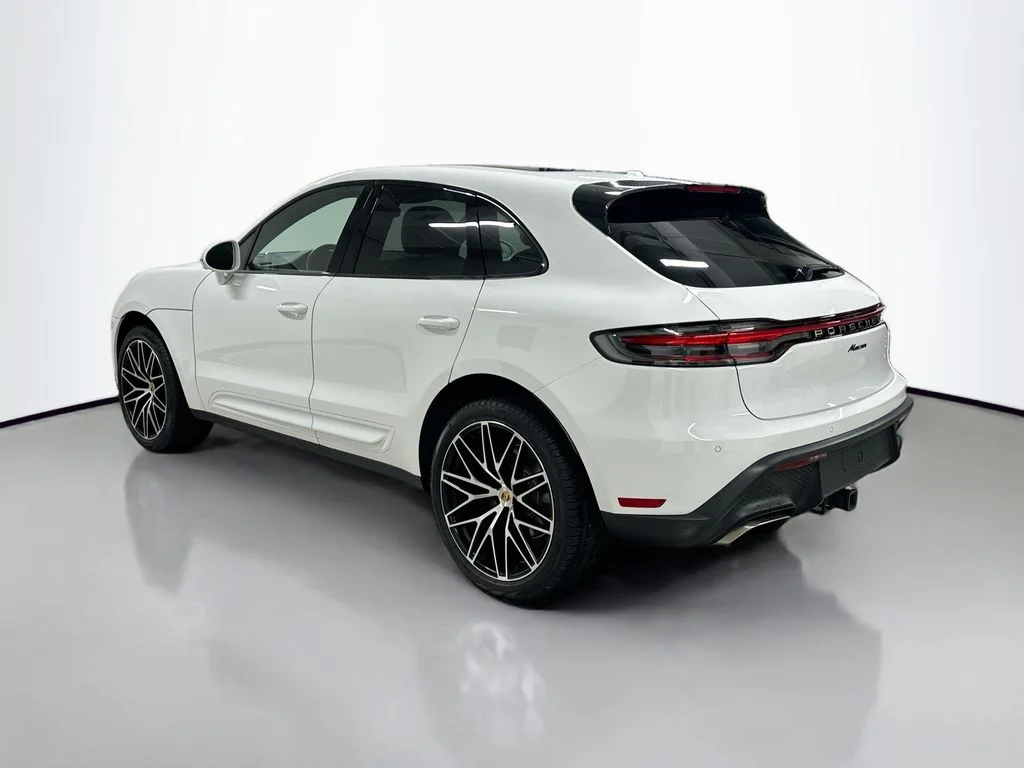 Used 2026  Porsche  image 3