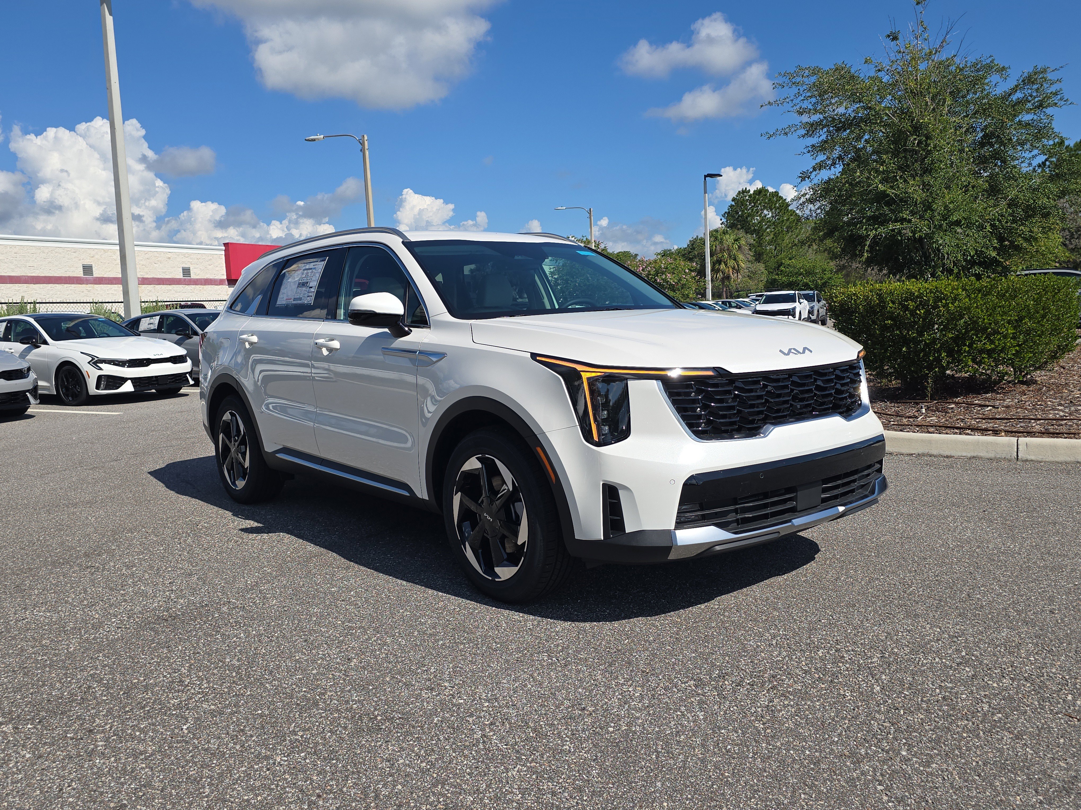 New 2026 Snow White Pearl Kia EX AWD image 2