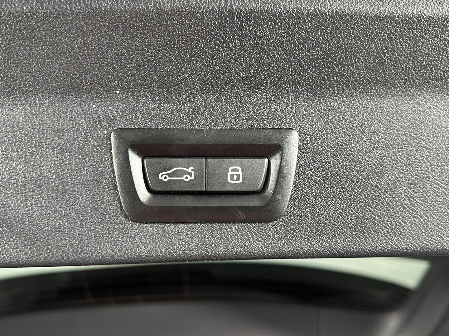 Used 2023 Dark Graphite Metallic BMW xDrive30i image 30