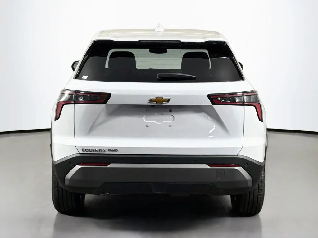 New 2027 Summit White Chevrolet LT image 6