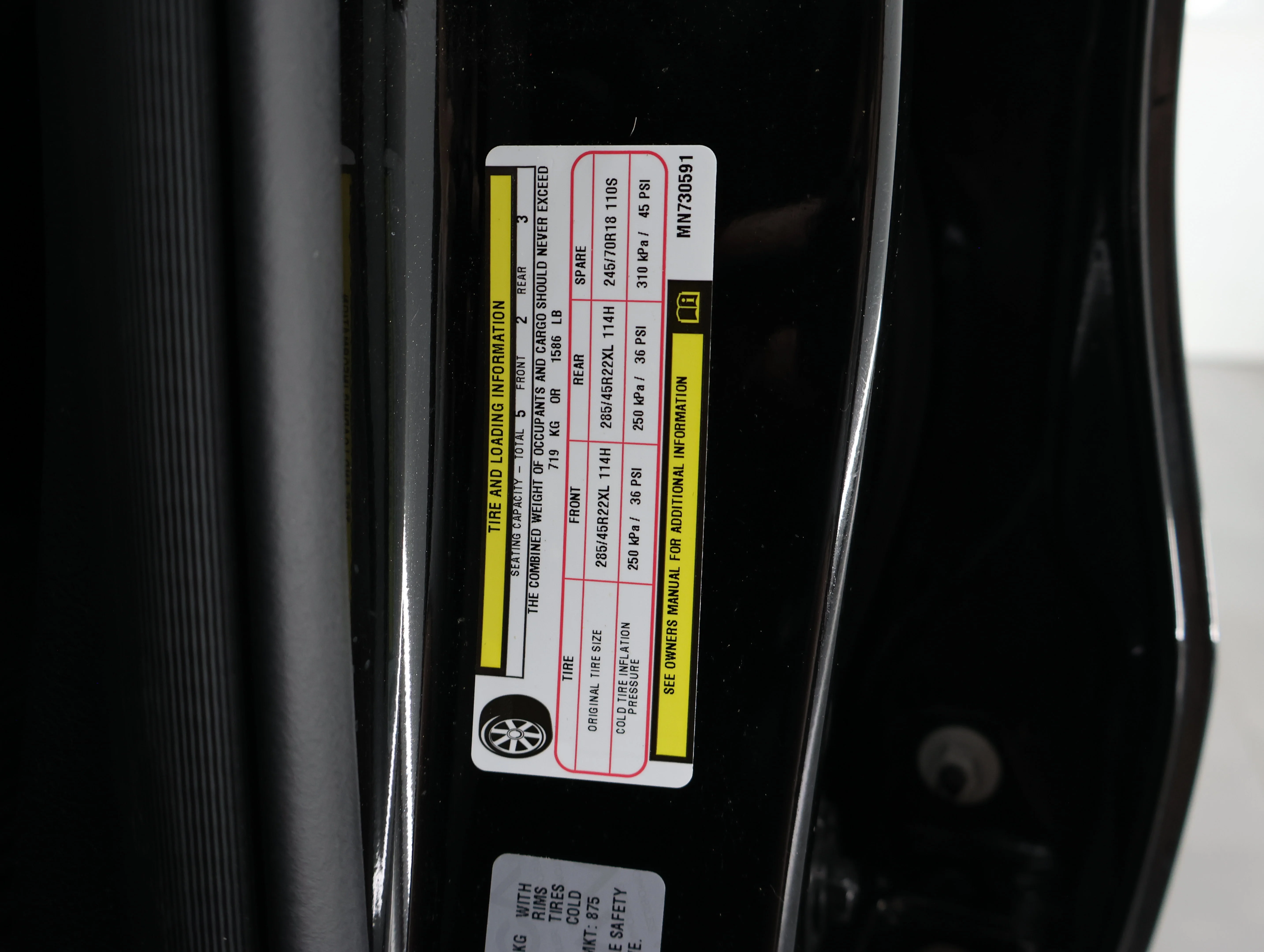 Used 2021 Diamond Black Crystal Pearlcoat Ram Laramie image 59