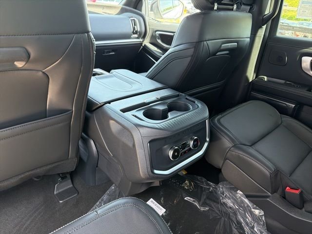 New 2026 Star White Metallic Tri-Coat Ford Platinum® image 8