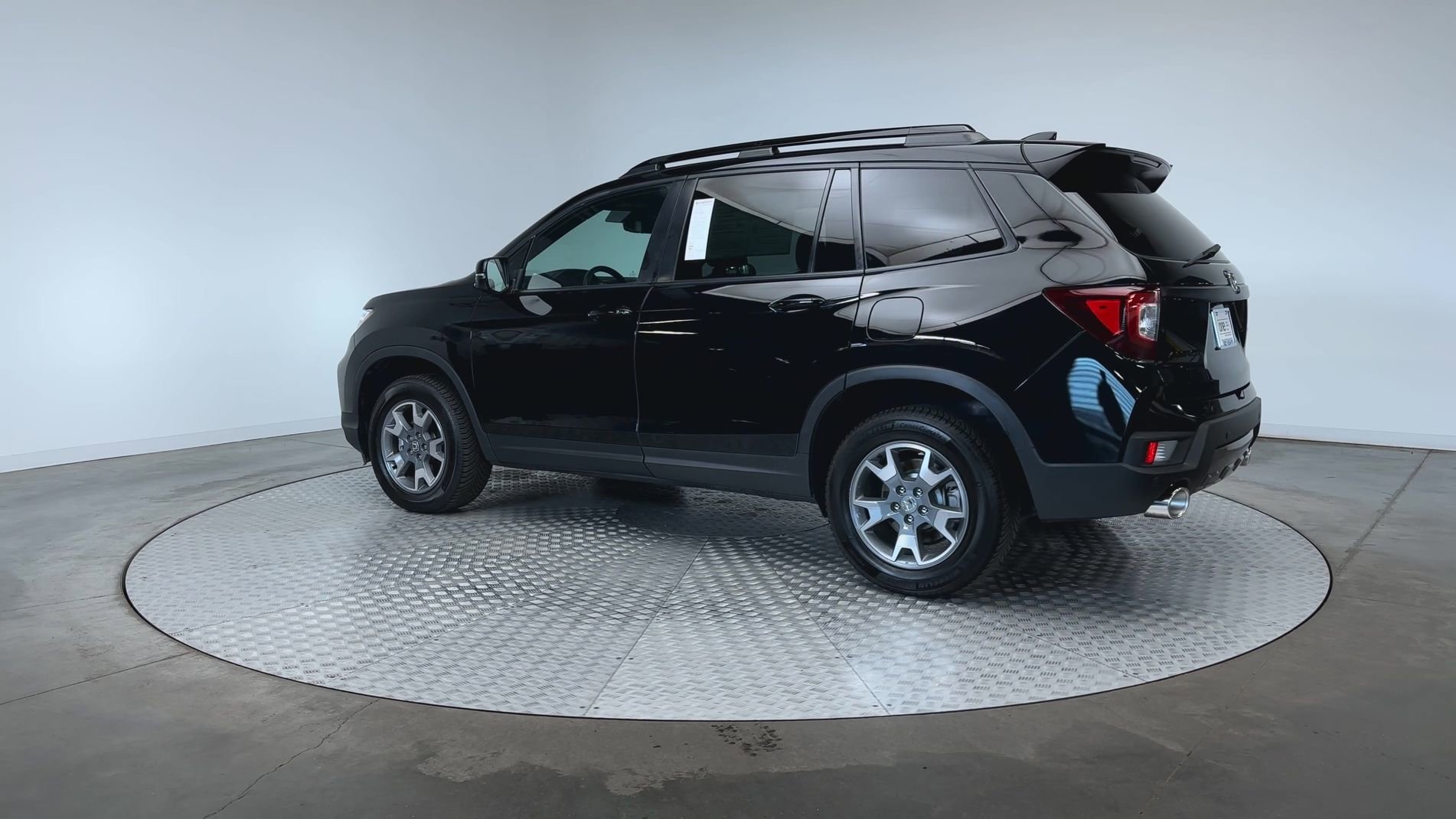 Used 2023 Crystal Black Pearl Honda TrailSport image 6