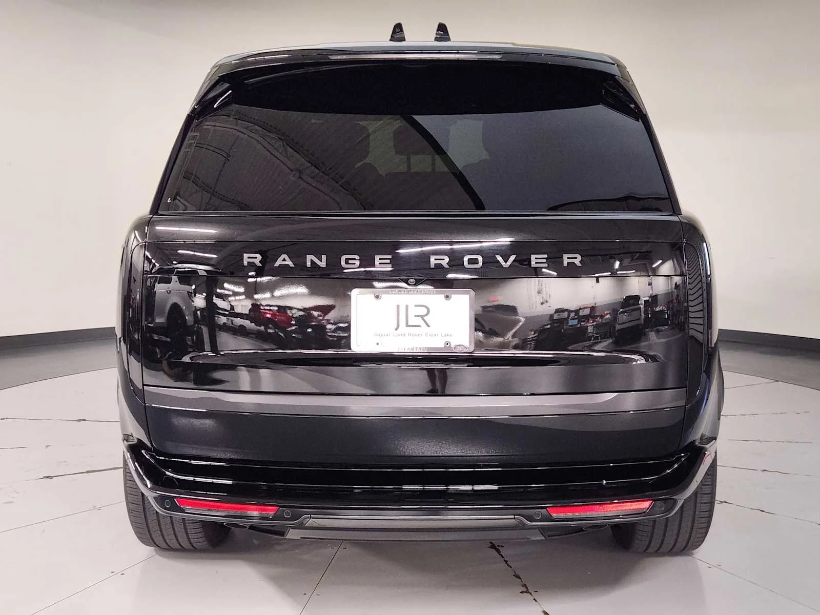 Used 2025 Santorini Black Metallic Land Rover Autobiography image 19