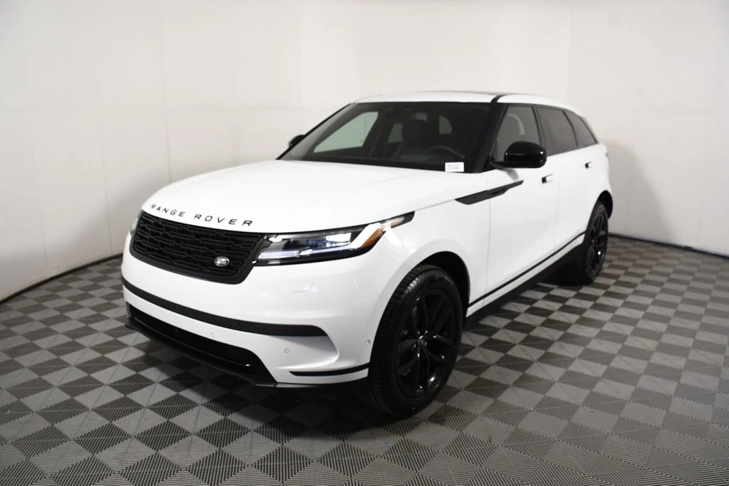 2026 Land Rover Range Rover Velar P250 S's photo