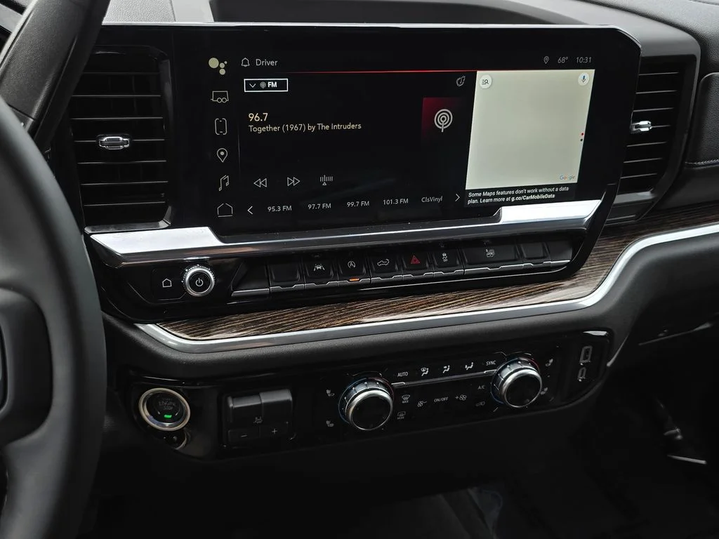 Used 2025 Sterling Metallic GMC SLE image 28