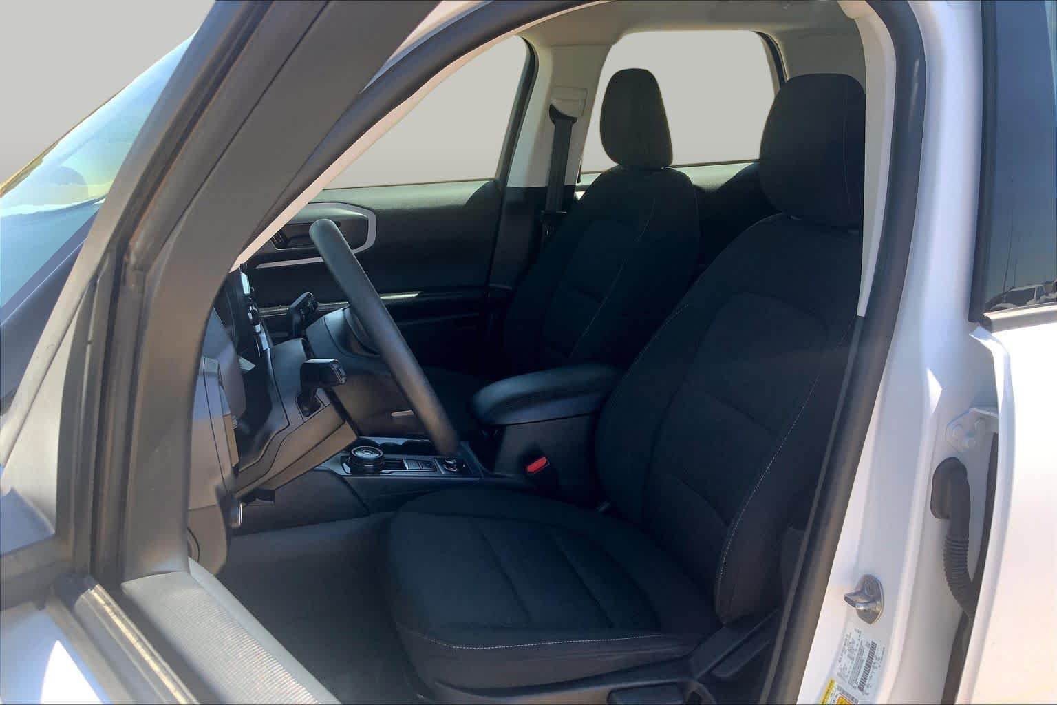Used 2022 Oxford White Ford Base image 8
