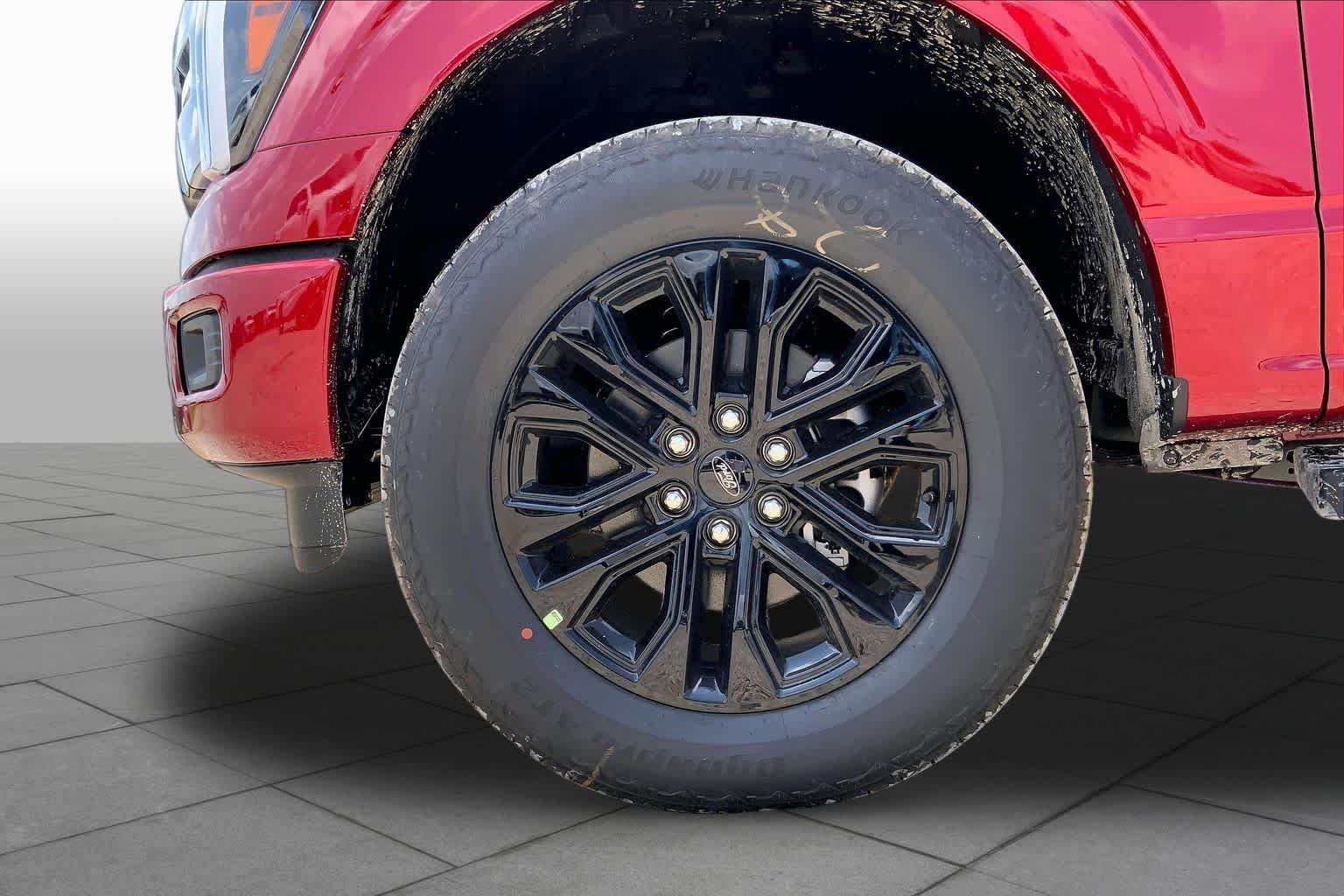 New 2026 Ruby Red Metallic Tinted Clearcoat Ford Lariat® image 8