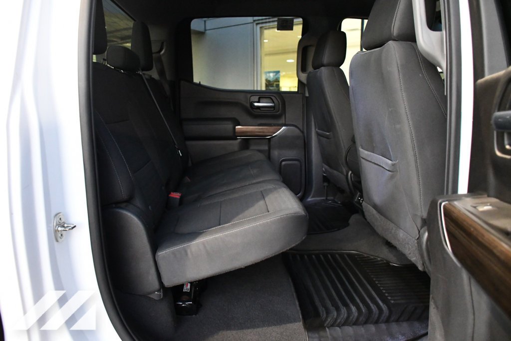 Used 2020 IRIDESCENT PEARL TRICOAT Chevrolet RST image 25
