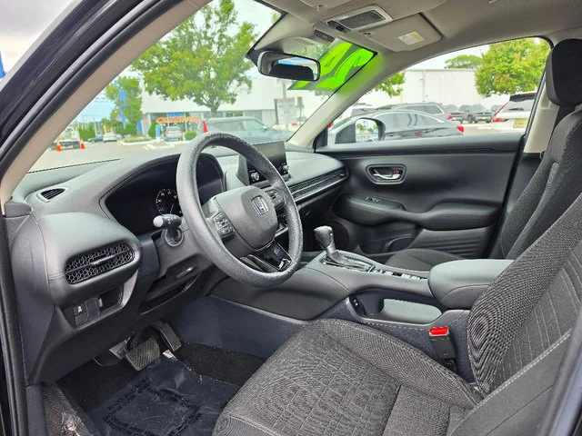 Used 2024 Crystal Black Pearl Honda 5DR AWD LX image 21