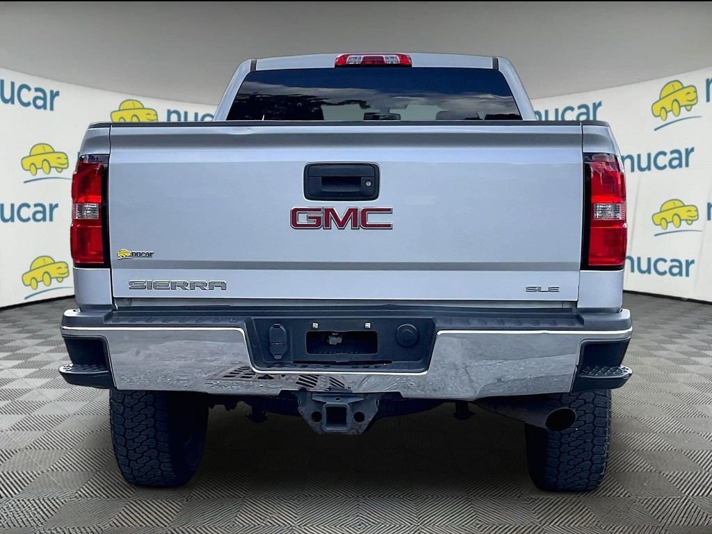 Used 2017 Silver GMC SLE image 5