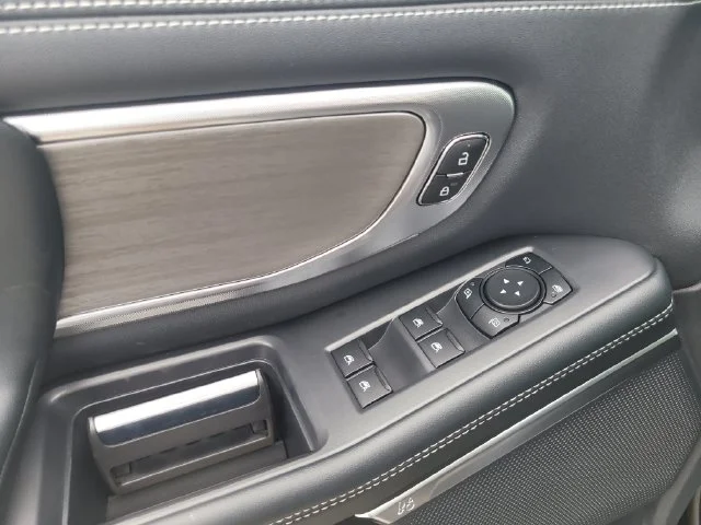 New 2027 Black Metallic Ford Platinum image 20