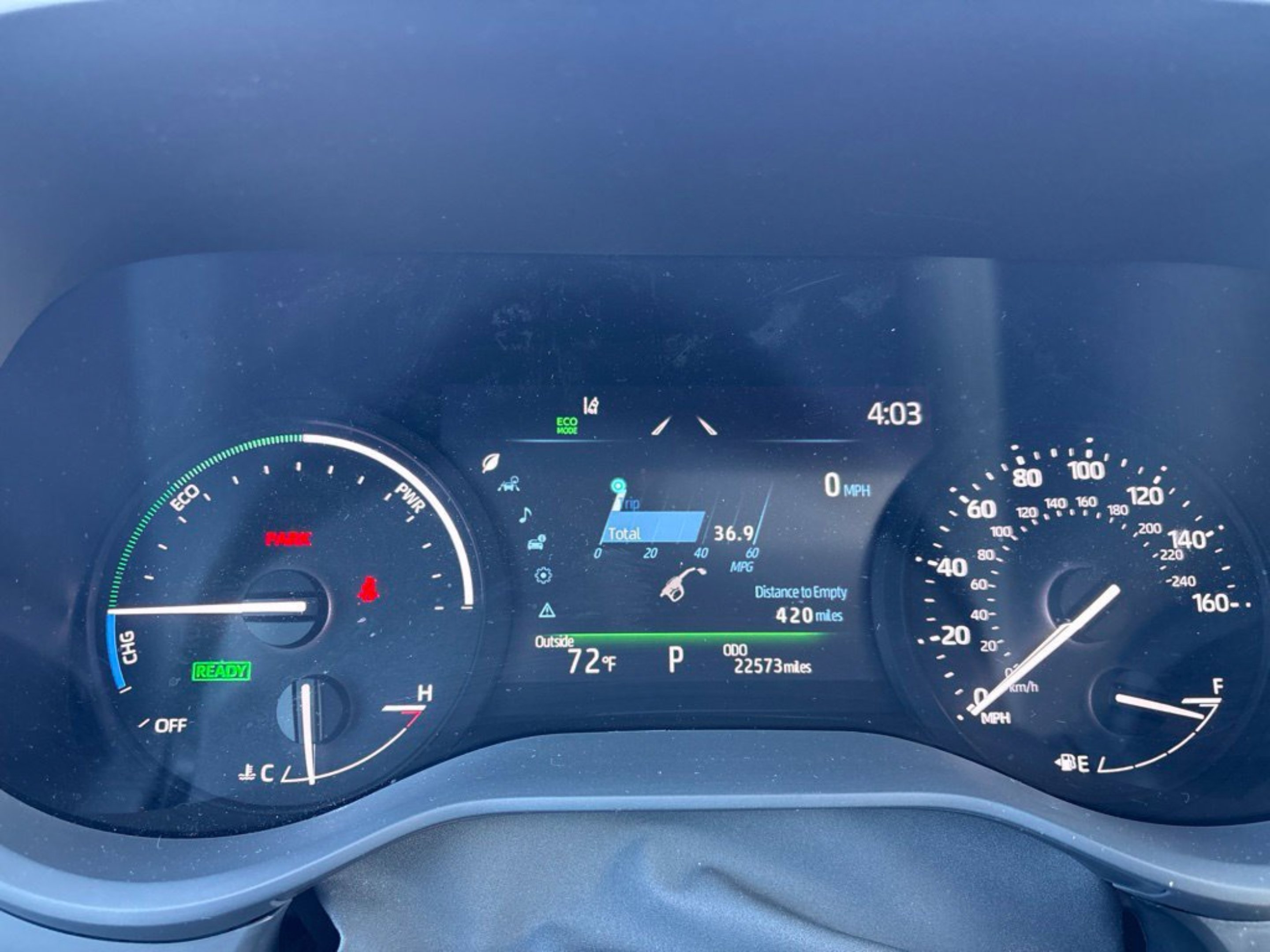 Used 2025 Pearl Toyota XLE image 13