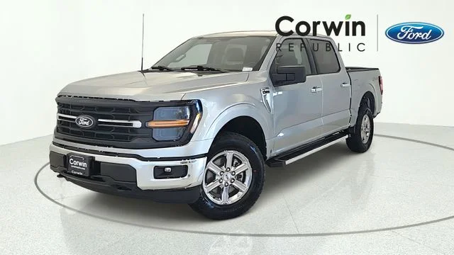 Certified Used 2025 Silver Metallic Ford XLT image 1