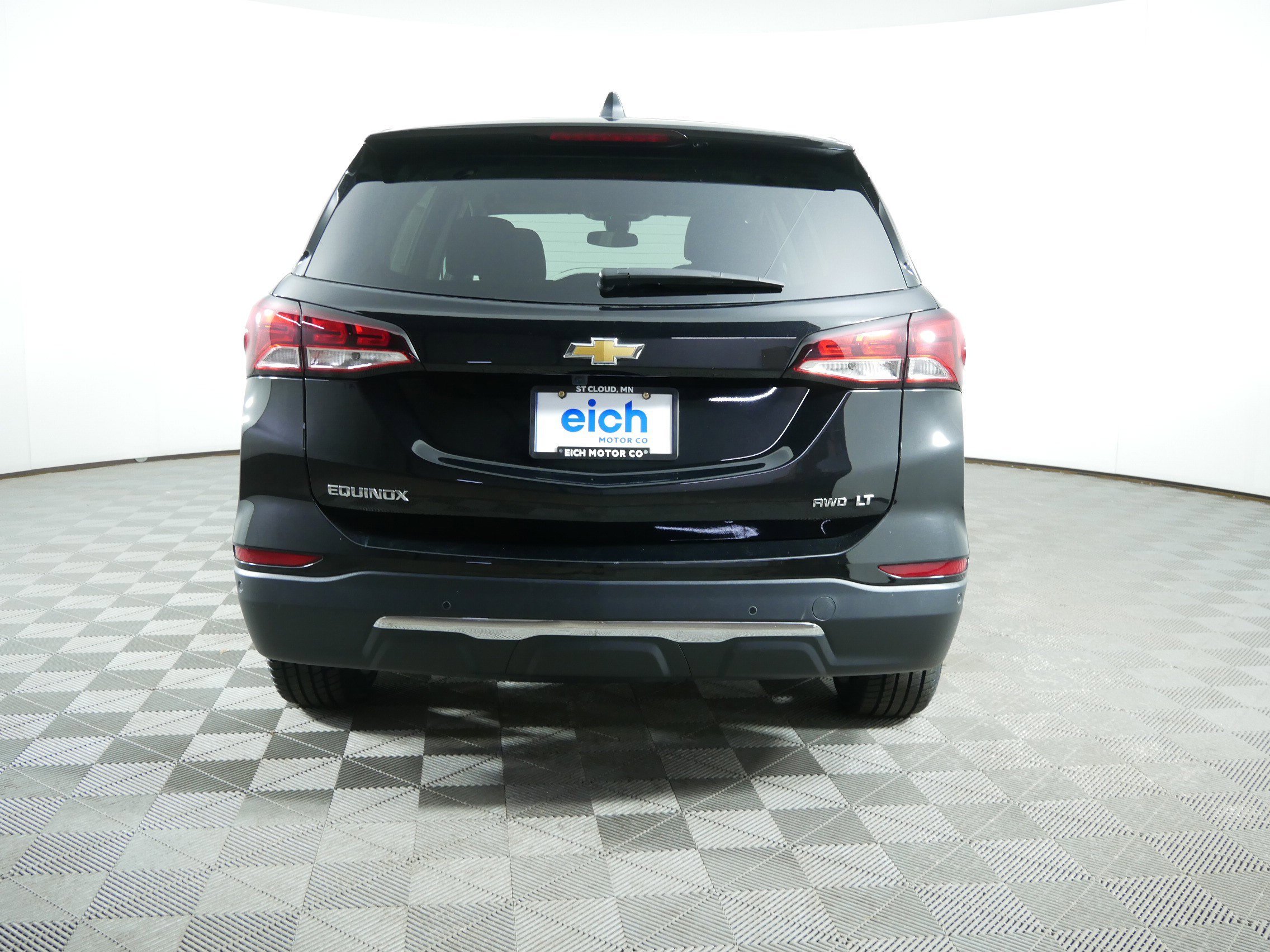 Used 2024 Mosaic Black Metallic Chevrolet LT image 6