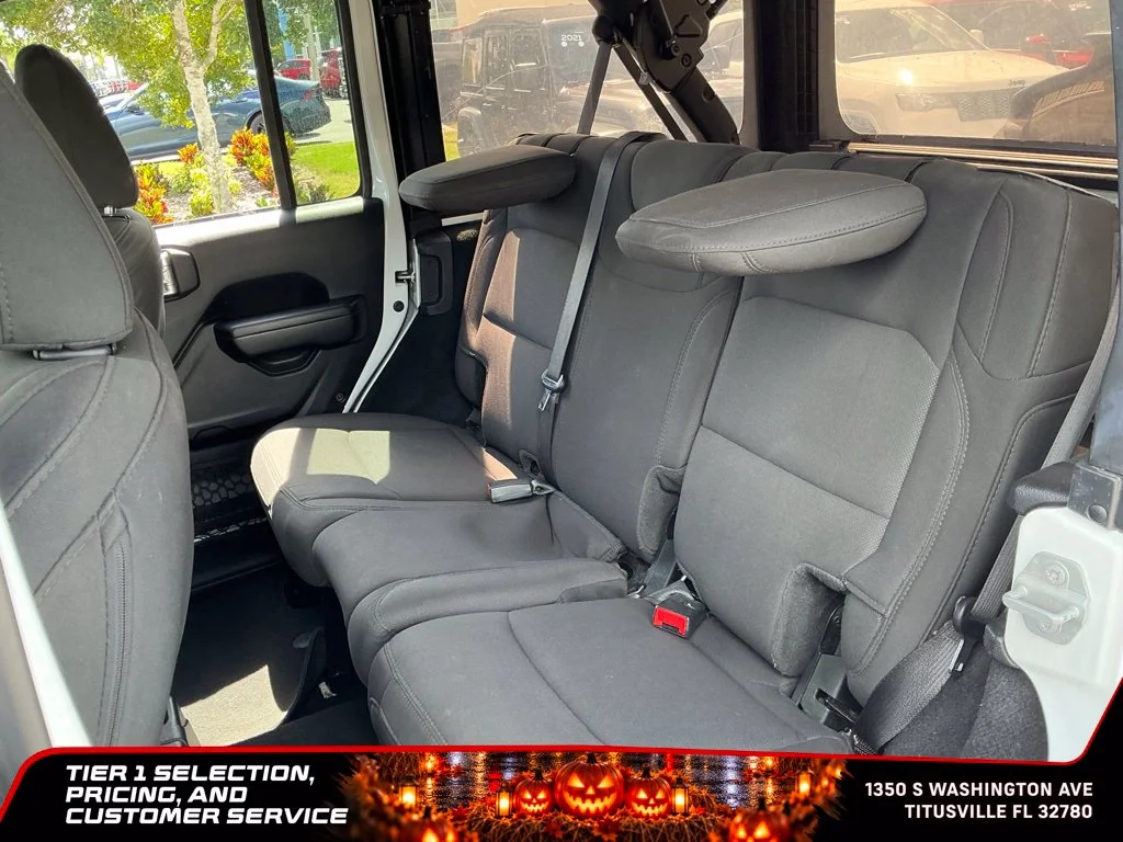 Used 2023 White Jeep Sport S image 22