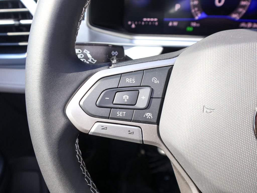 New 2026 White Volkswagen 1.5T SE image 22