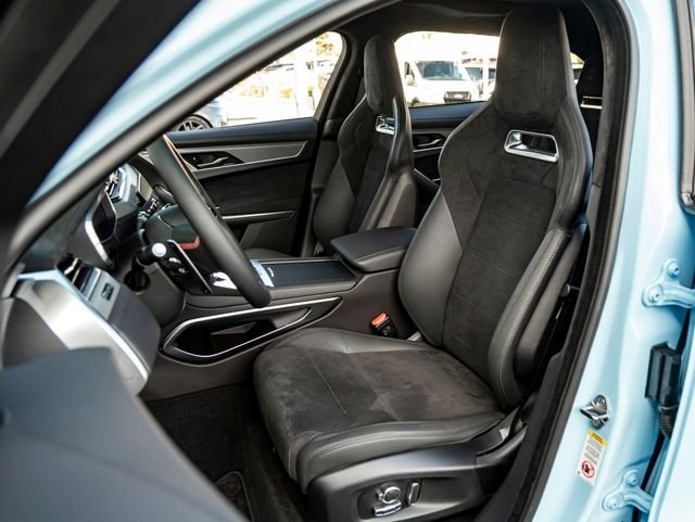 2026 Jaguar F-Pace SVR - Photo 13
