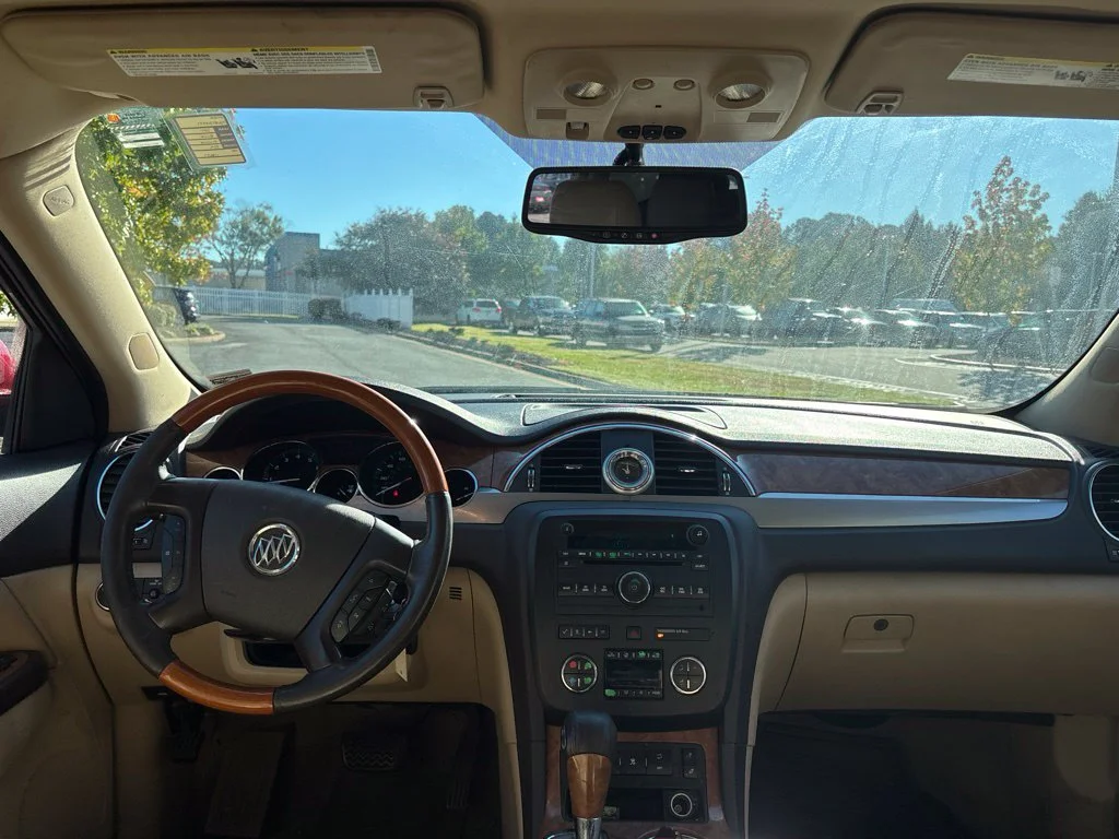 Used 2011  Buick CXL image 9