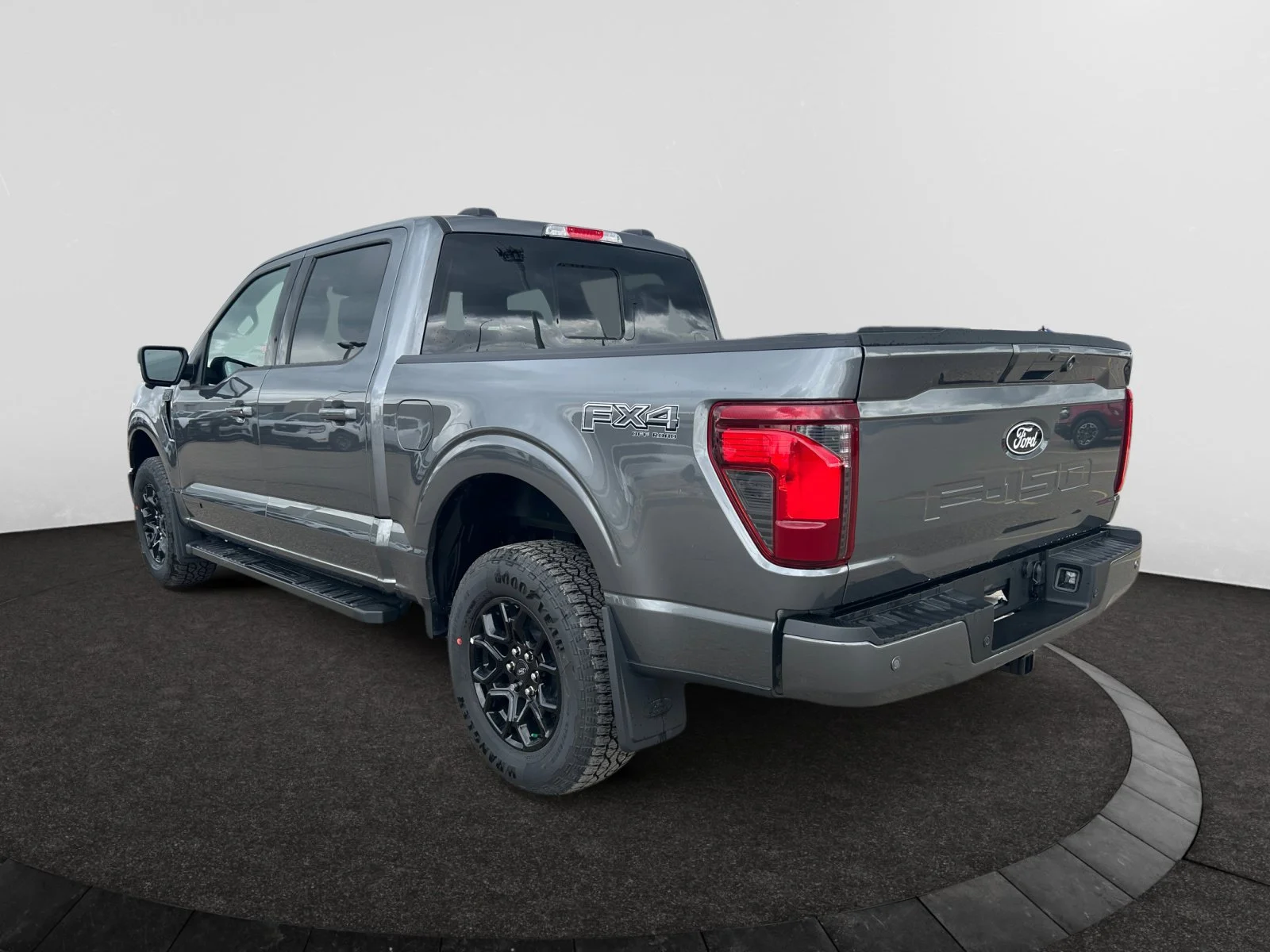 New 2026 Carbonized Grey Metallic Ford XLT image 3