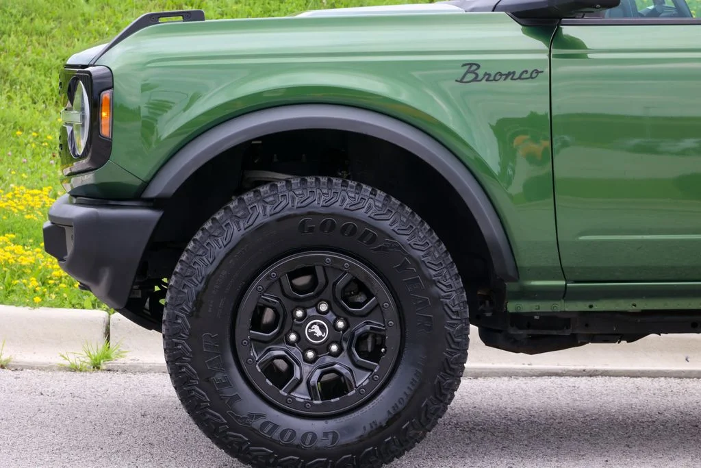 Used 2022 Green Ford Wildtrak image 24