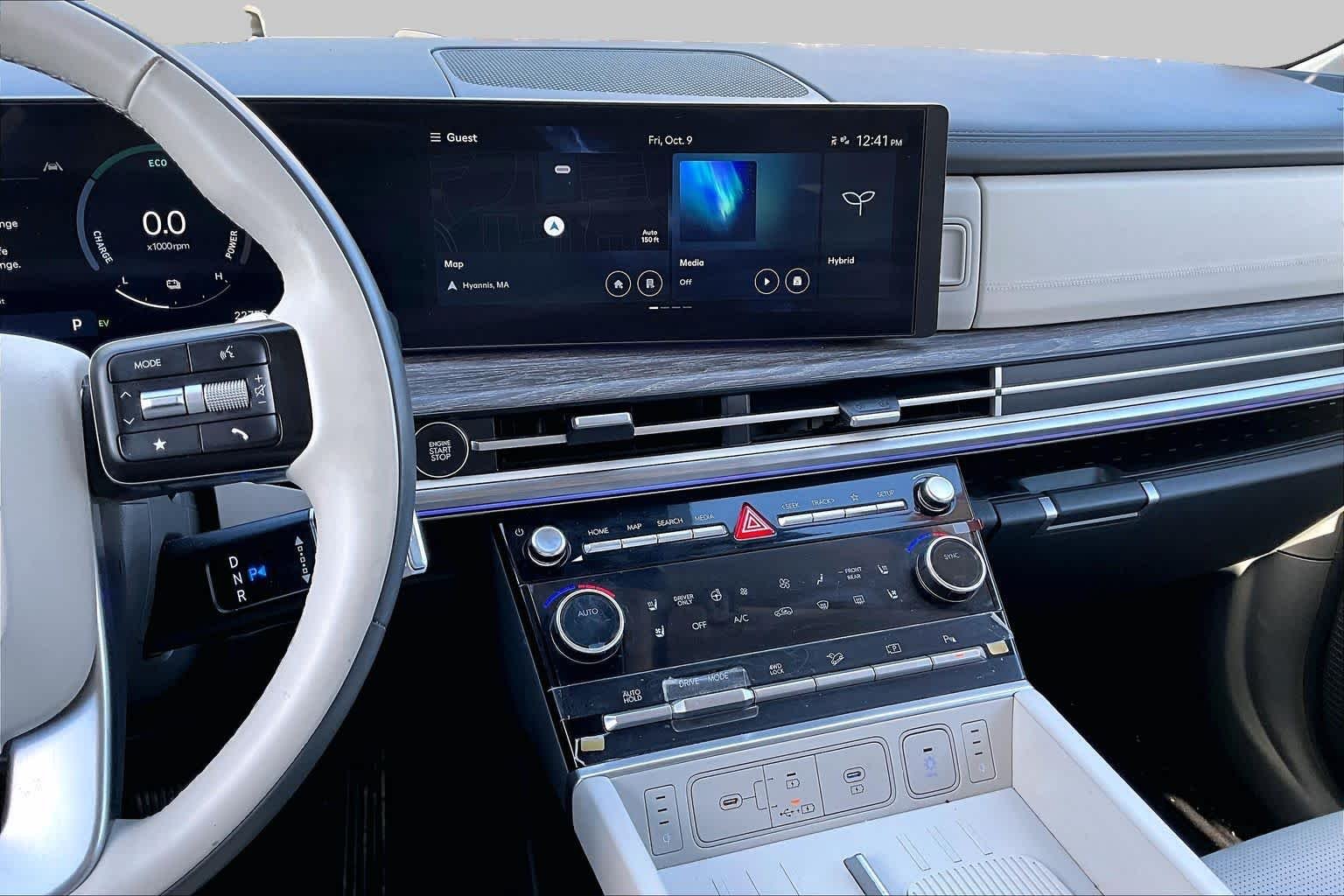 Used 2025 Hampton Gray Hyundai Calligraphy image 7