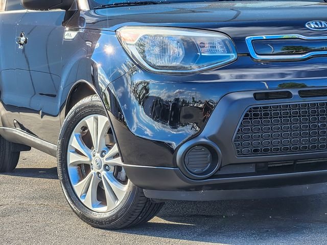 Used 2014 Black Kia Plus image 3