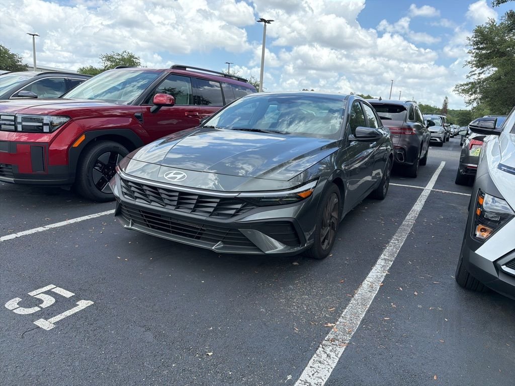 2026 Hyundai Elantra 2.0 SEL Sport IVT's photo