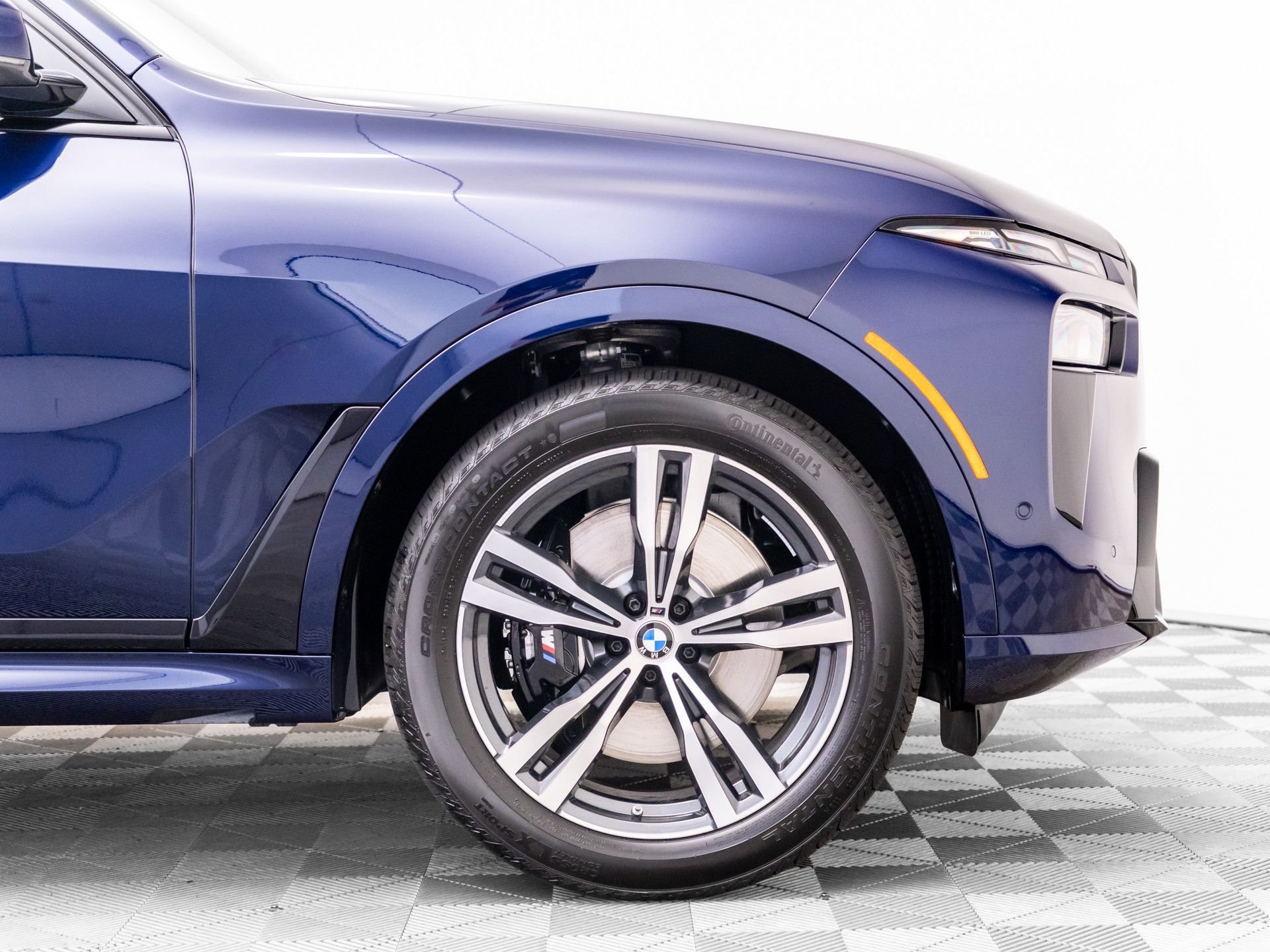 New 2027 Tanzanite Blue II Metallic BMW xDrive40i image 38
