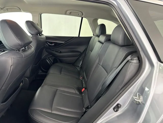 Used 2022 Silver Subaru Limited image 25