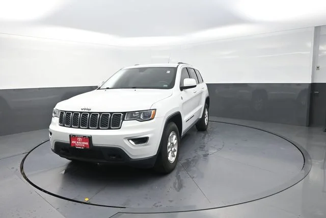 Used 2019 White Jeep Laredo E image 36